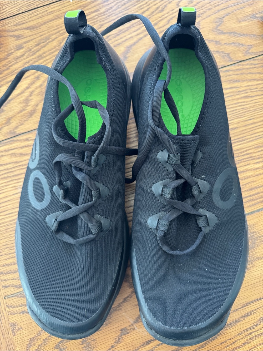 OOFOS Black Athletic Slip-On Shoes with Green Insoles